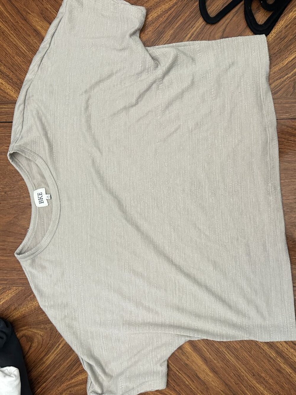 Light grey BKE Crop Tee